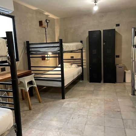 Moloch Hostel & Suites Канкун Екстериор снимка