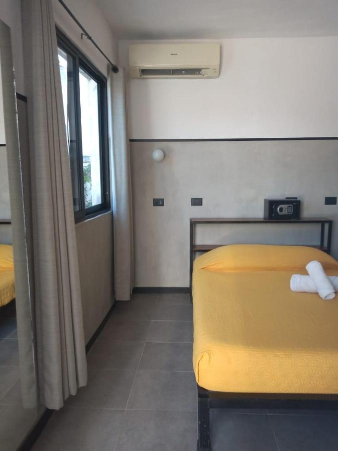 Moloch Hostel & Suites Канкун Екстериор снимка