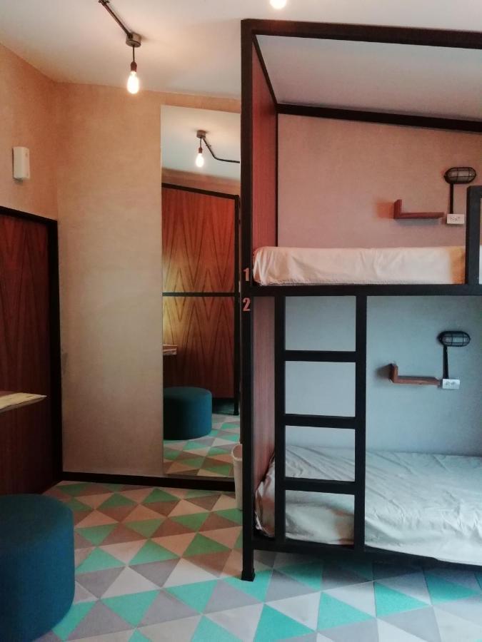 Moloch Hostel & Suites Канкун Екстериор снимка
